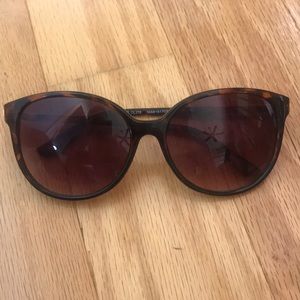 Tommy Hilfiger Sunglasses
